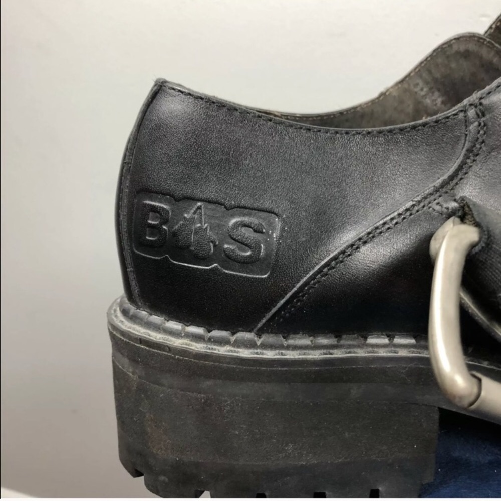 ISO! 🙏🏼 VTG 90s Bedstu Shoes - Picture 5 of 5